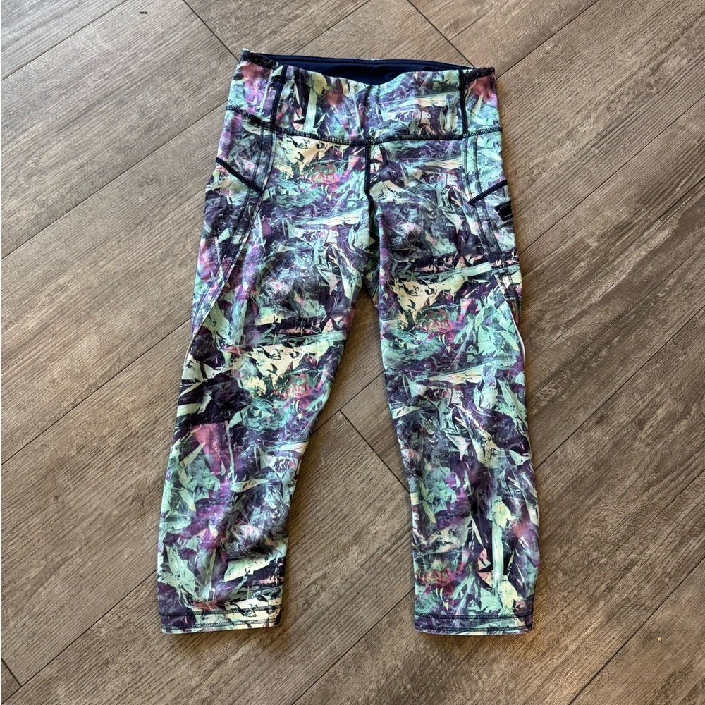 Lululemon Multicolor Patterned Cropped Leggings - image 2